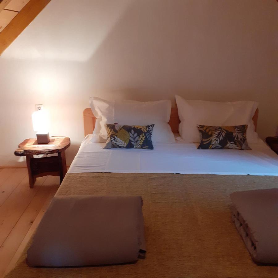 Hotel Latin à Plaški Extérieur photo